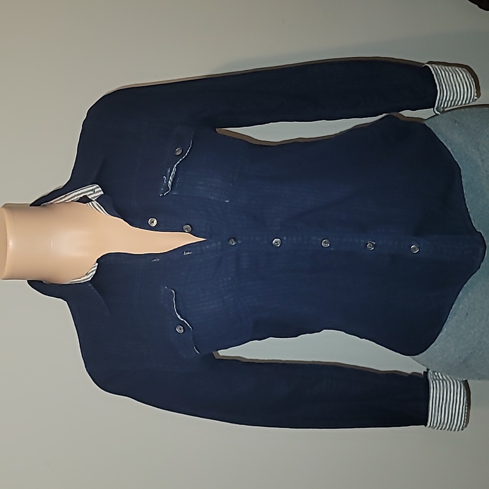 Abercrombie & Fitch Women's Navy Casual Shirt